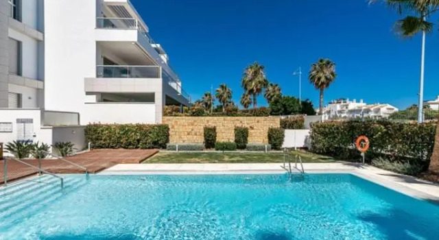 Апартаменты Lujoso apartamento con piscina comunitaria en la Costa del Sol