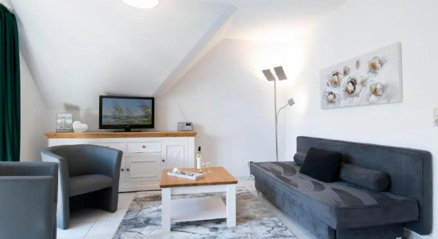 Alte Bergstrasse 6, Wohnung 10, Забронировать Отель Шарбойц Holstein Switzerland