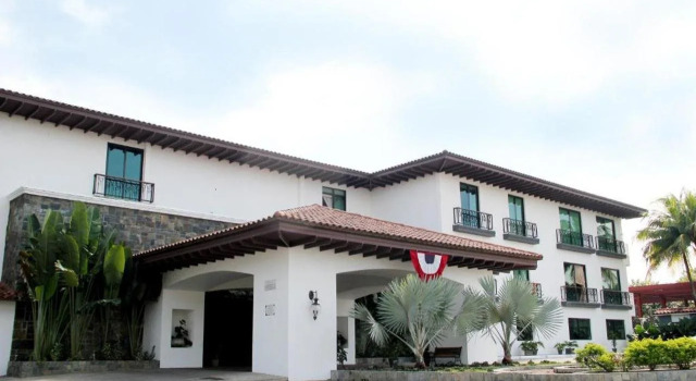 Hotel Gran David, Rezerwuj Hotel Hotele w Santiago z basenem, Basen