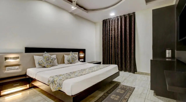 Fabhotel Csfc