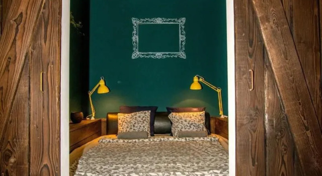 Hedonist Lodge