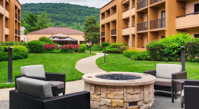 Номер Standard Courtyard by Marriott Mahwah