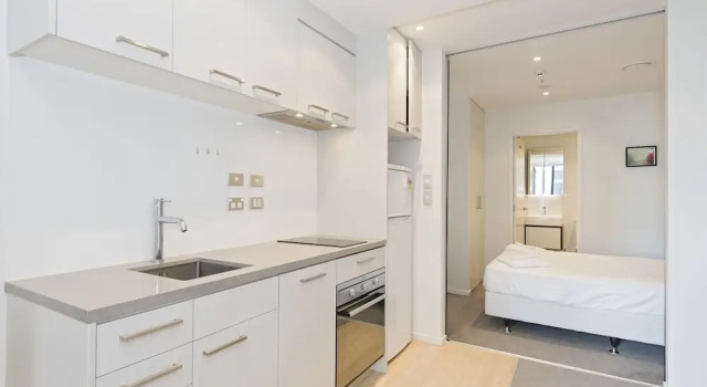 Stylish Modern Studio, Queens Resid, Gym & Pool