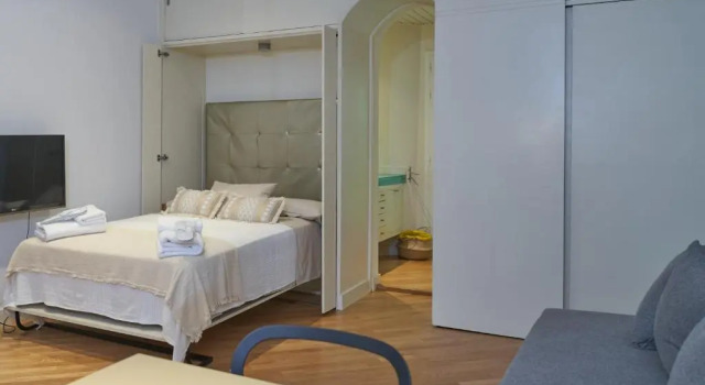 Spacious & comfortable flat in centric Eixample, Забронировать Отель Эшампле Барселона, рядом с Eixample Theatre