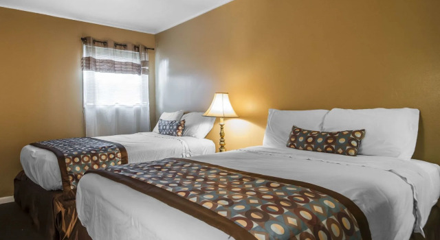 Skylark Shores Resort