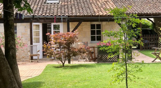 Апартаменты Domaine des Monges