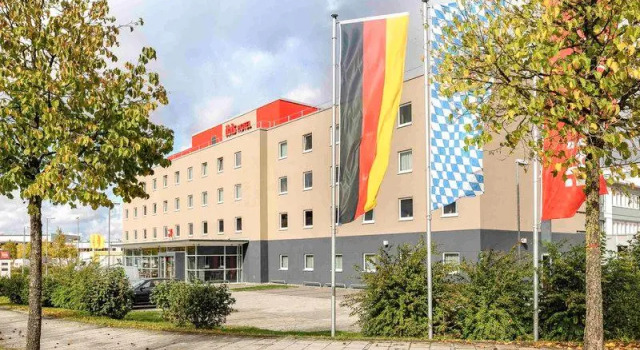 Люкс Standard ibis Hotel München Messe