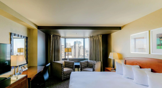 Четырёхместный номер Hearing Accessible Hilton Parc 55 San Francisco Union Square