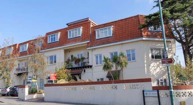 Sea Road Apartments