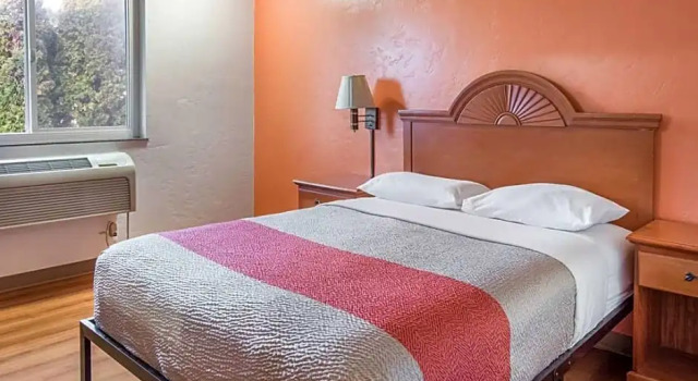 Номер Standard Motel 6-Wilsonville, OR - Portland