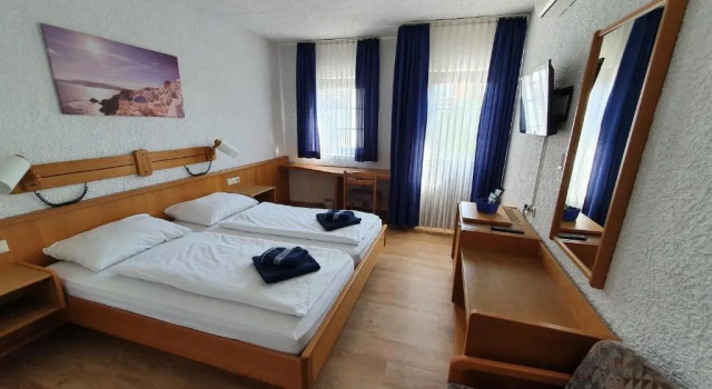 Prestige Bistro & Pension, Reserva ahora Hostal o pensión Hoteles en Baden-Wurtemberg con aparcamiento, Aparcamiento