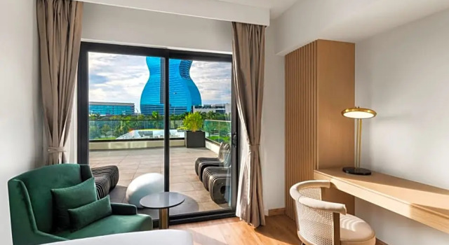 Номер Standard с балконом Dolce by Wyndham Hollywood