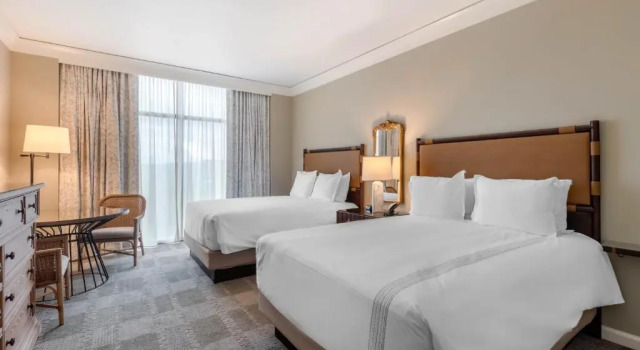 Четырёхместный номер Deluxe Omni Barton Creek Resort and Spa Austin