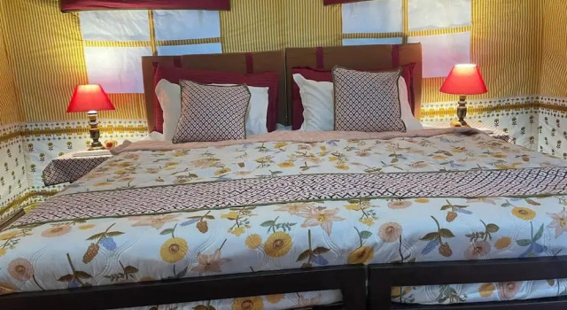 Kumbh Travel, Забронировать Отель Отели Аллахабад с парковкой, Парковка