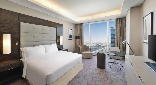 Двухместный номер Deluxe Hilton Riyadh Hotel & Residences