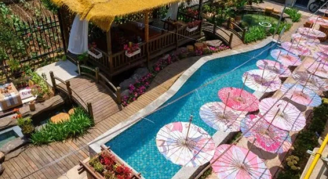 Floral Hotel · Yuexihui Hot Springs hotel (Jinshitan Commercial Center), Reserva ahora Hotel Hoteles en Liaoning con piscina, Piscina