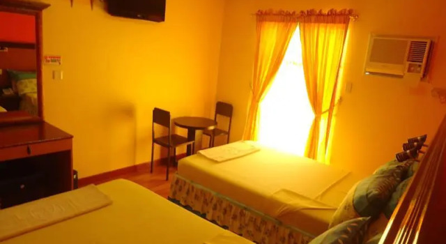 Семейный номер Standard с балконом C & L Bay View Inn
