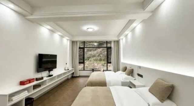 Люкс с видом на горы Banqiu Xianju · Quiet Hill Villa | Shenshan Cuijian · Forest Homestay