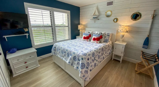 Номер Deluxe с 2 комнатами с балконом и с видом на воду Resort Harbour Properties