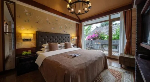 Люкс Share Year Hotel