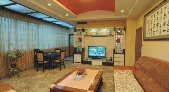 Люкс Deluxe Jinyi Holiday Hotel
