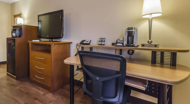 Двухместный номер Standard Quality Inn & Suites