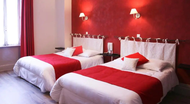 Четырёхместный номер Standard Hôtel du Midi