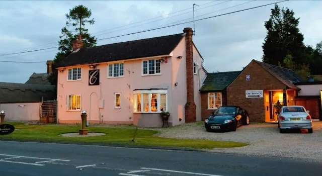 The Case Restaurant with Rooms, Buchen Sie Hotel Assington 