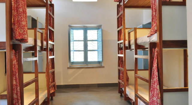 Кровать в общем номере (женский номер) Jaipur Jantar Hostel