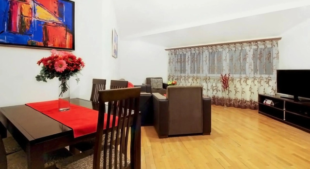 Apartment at Chaykovski Street (New Building)