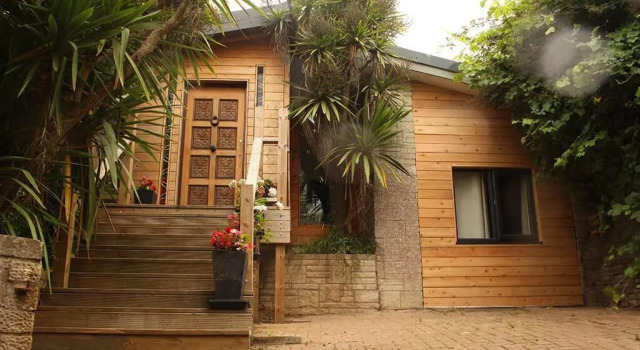 Апартаменты Peaceful & Central Self Contained 1 Bedroom House