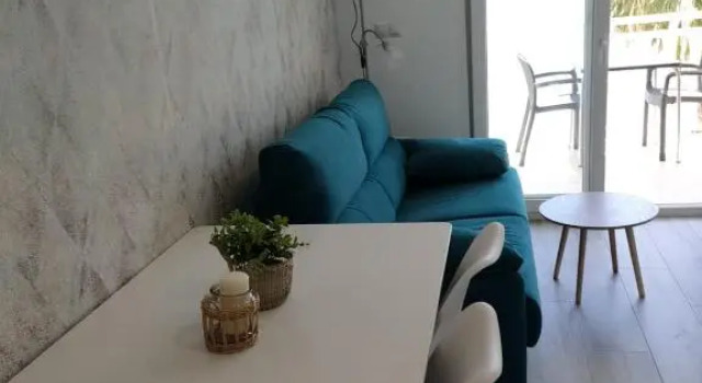 Beach front Esther 6, Забронировать Отель Вильяхойоса 