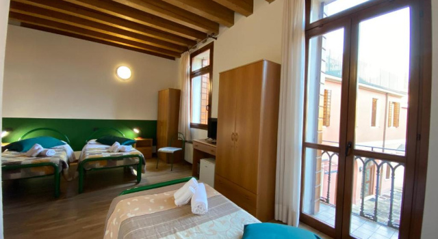 Трёхместный номер Standard с балконом Casa Santa Caterina e Sant Antonio