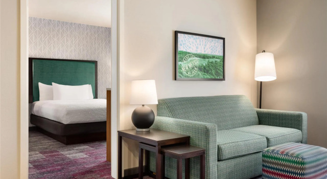 Двухместный люкс c 1 комнатой Home2 Suites by Hilton Farmington/Bloomfield