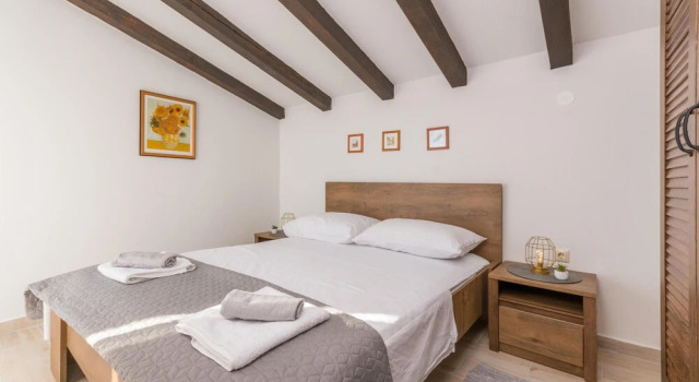 Stunning Home in Kosljun With Outdoor Swimming Pool, Wifi and 3 Bedrooms, Prenota Hotel Pago 
