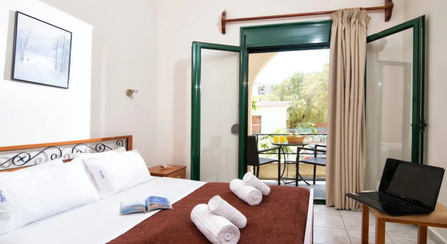 Central Cozy Apt 150m From Beach, Забронировать Отель Лименас Херсонису 