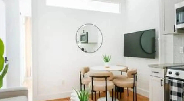 Коттедж 1290-6 Newly Renovated 2 Bedrooms in UES