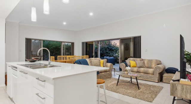 Spacious Family Home in Wannanup Mandurah, Book Lejlighed Wannanup Western Australia