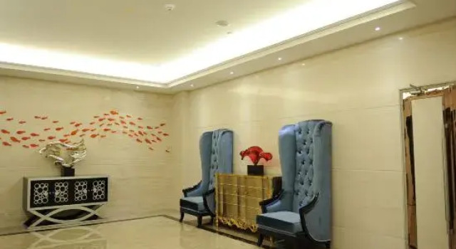 Wuhua International Hotel, Boek Hotel Hotels in Guangdong met parkeren, Parkeren