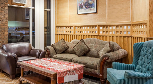Howard Johnson by Wyndham Melville, Prenota Hotel Melville Saskatchewan