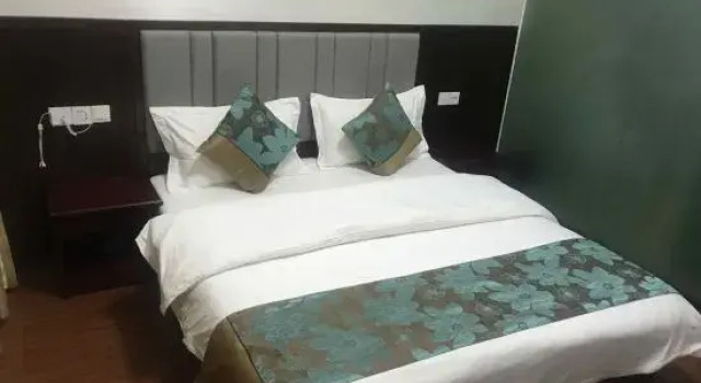Lanyu Inn (Yichang Three Gorges Dam), Prenota Hotel Hotel a Hubei con parcheggio, Parcheggio