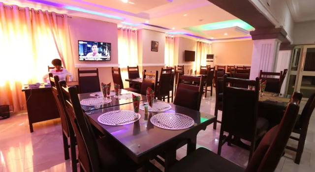 Iyore Grand Hotel & Suites 2