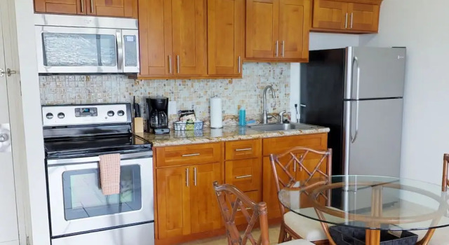 Номер Standard Deluxe Panoramic Mountain View Condo - 37th Floor, Free parking & Wifi