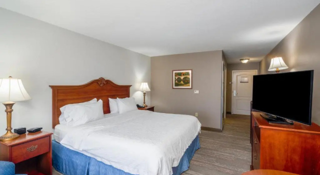 Люкс Hampton Inn London-North, Ky