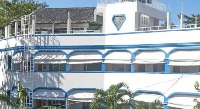 Moonlight Breeze Inn