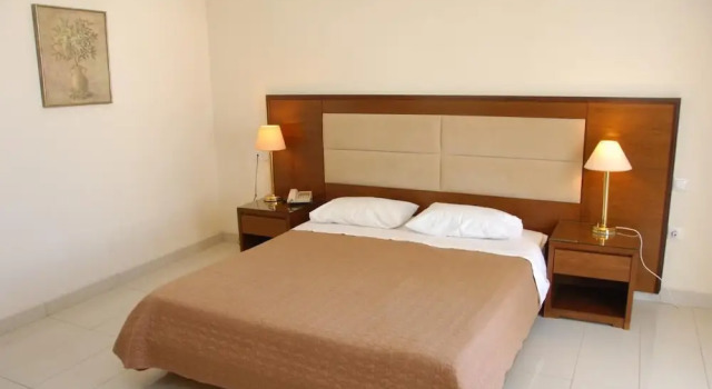 Апартаменты с красивым видом из окна Paleos Hotel Apartments