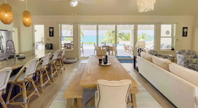 Pink Sand Paradise: Luxury Home With Heated Pool, Buchen Sie Villa 4-Sterne-Hotels in Double Bay, 4*