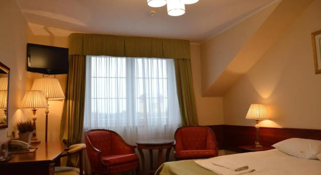 Двухместный номер Standard Hotel Batory