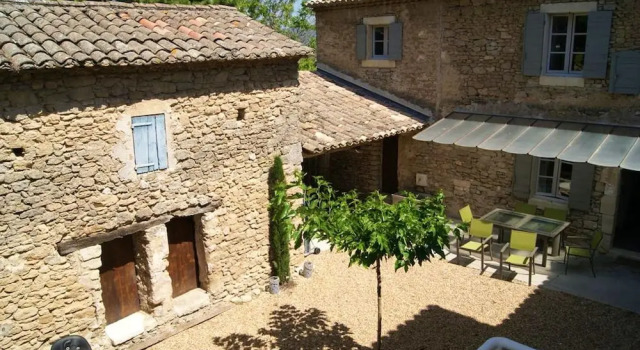 Villa With 5 Bedrooms in Oppède, With Wonderful Mountain View, Private, Book Villa Oppède Luberon