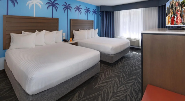 Четырёхместный номер Tropicana Inn and Suites